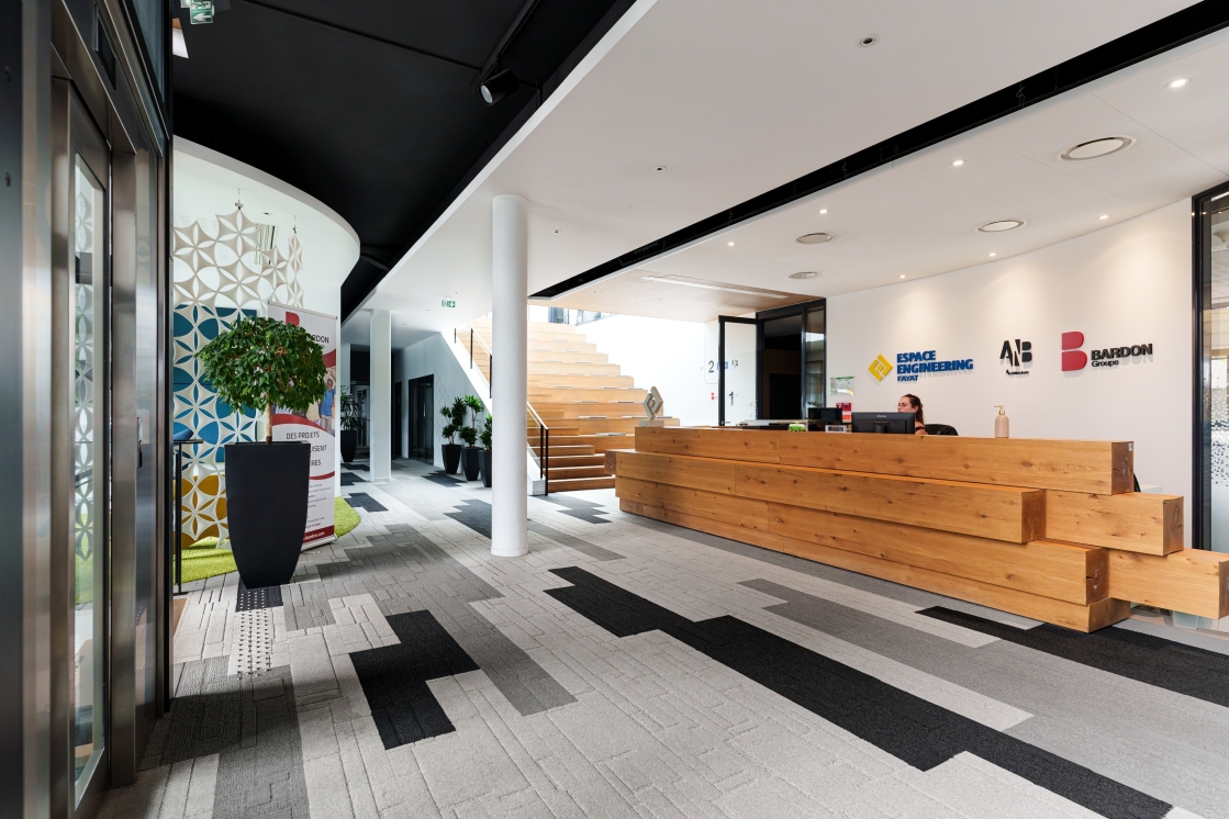 Aménagement intérieur bâtiment de bureaux Espace Engineering à Rennes, Ille-et-Vilaine (35), Bretagne - Conception et réalisation Espace Engineering Fayat, contractant général et maître d'œuvre