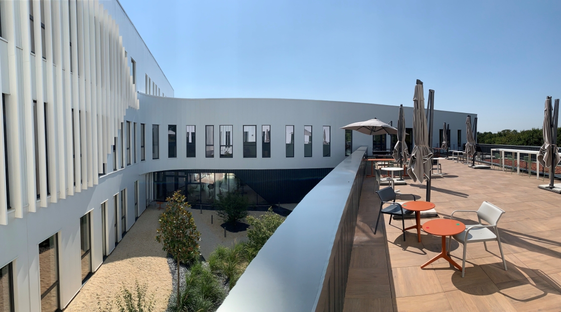 Bâtiment de bureaux Avem à Bruz, Ille-et-Vilaine (35), Bretagne - Conception et réalisation Espace Engineering Fayat, contractant général et maître d'œuvre