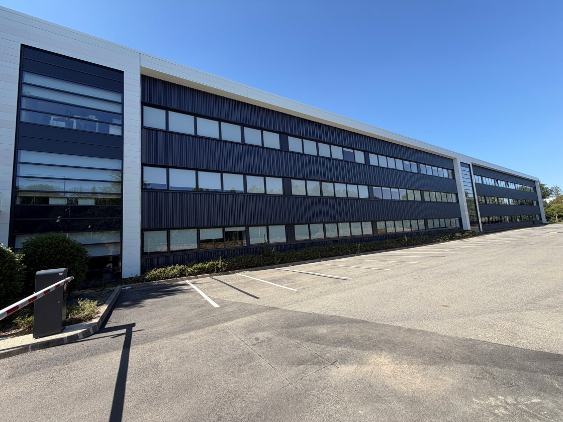 Rénovation bâtiment d'enseignement AFTEC à Rennes, Ille-et-Vilaine (35), Bretagne - conception et réalisation Espace Engineering Fayat, contractant général et maître d'oeuvre