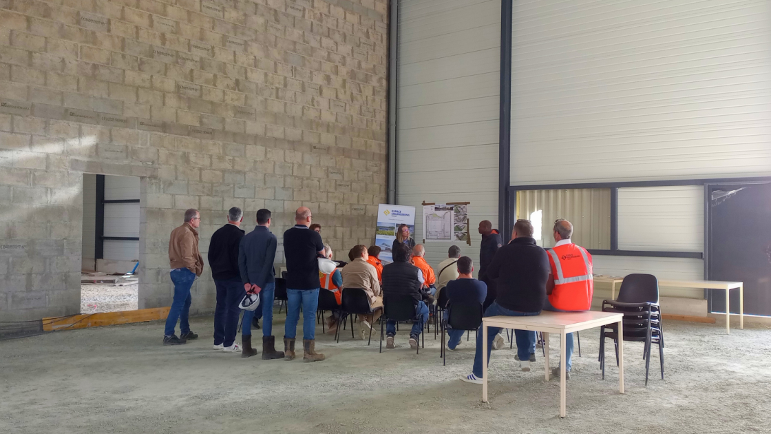 Initiative RSE chantier de la construction de la concession Renault-Dacia à Niort, Deux-Sèvres(79), Nouvelle-Aquitaine - conception et réalisation Espace Engineering Fayat, contractant général et maître d'oeuvre