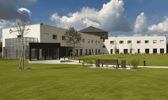 Clinique psychiatrique Les Boucles de Seine à Yvetot, Seine-Maritime (76), Normandie - conception et réalisation Espace Engineering Fayat, contractant général et maître d'oeuvre