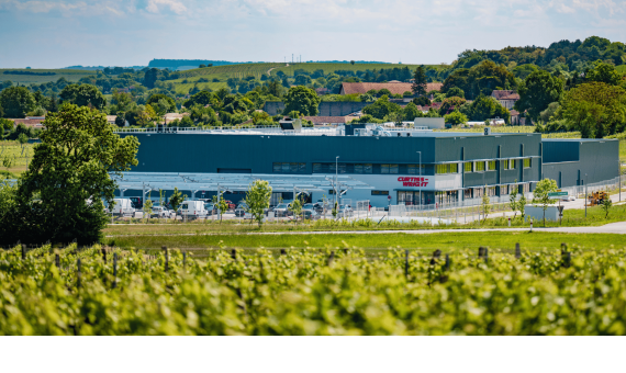 Bâtiment industriel Curtiss-Wright à Cognac, Charente (16), Nouvelle-Aquitaine - conception et réalisation Espace Engineering Fayat - contractant général et maître d'oeuvre