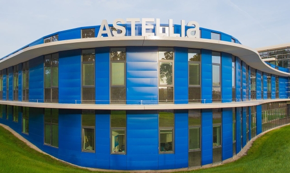 ASTELLIA-1-bleu-exterieur-stjacques.jpg