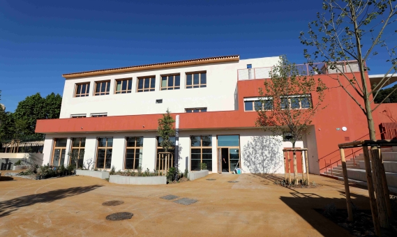 Groupe scolaire de La Farlède _Groupe scolaire Simone Veil_.JPG