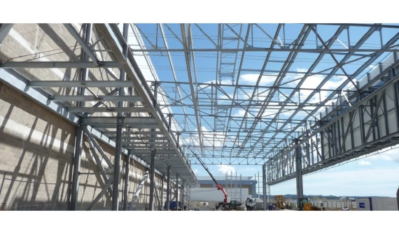 construction-metallique-batiment-eurocopter.jpg