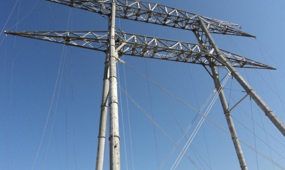 joseph-paris-rte-pylones-tht-2010.jpg