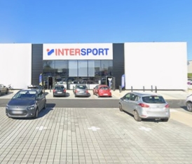 Construction d'un bâtiment commercial Intersport à Langueux, Côtes-d'Armor (22), Bretagne - conception et réalisation Espace Engineering Fayat, contractant général et maître d'oeuvre