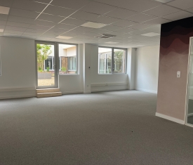 Bâtiment de bureau réhabilité Nameshield à Angers, Maine-et-Loire (49), Pays de la Loire - conception et réalisation Espace Engineering Fayat, contractant général et maître d'œuvre