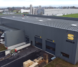 Bâtiment industriel Skiold à Pontivy, Morbihan (56), Bretagne - Conception et réalisation Espace Engineering Fayat, contractant général et maître d'œuvre