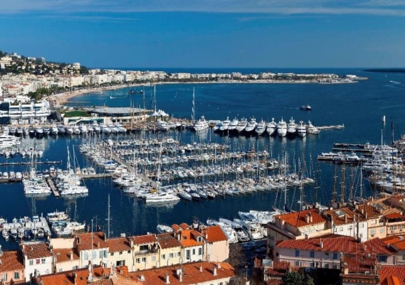 vieux port cannes fayat bat.jfif