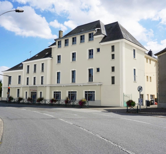 Rénovation du lycée Antoine de Saint-Exupéry à La Guerche-de-Bretagne, Ille-et-Vilaine (35), Bretagne - conception et réalisation Espace Engineering Fayat, contractant général et maître d'oeuvre