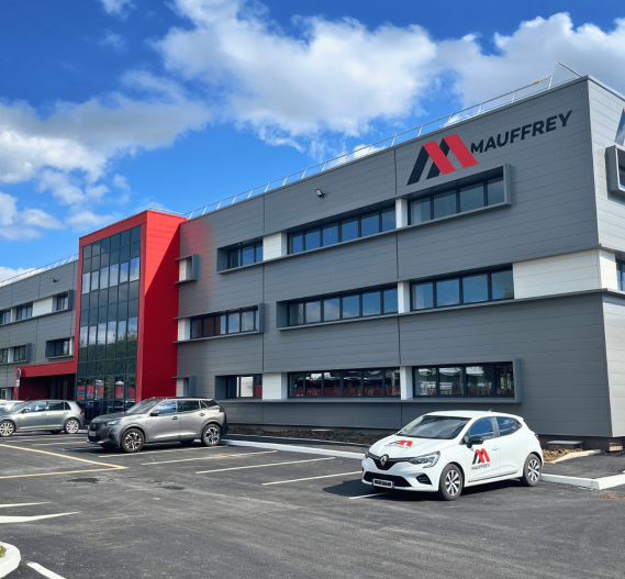 Réhabilitation bâtiment industriel Mauffrey en région parisienne - conception et réalisation Espace Engineering Fayat - contractant général et maître d'oeuvre