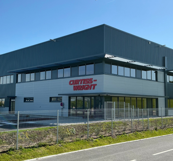 Bâtiment industriel Curtiss-Wright à Cognac, Charente (16), Nouvelle-Aquitaine - conception et réalisation Espace Engineering Fayat - contractant général et maître d'oeuvre