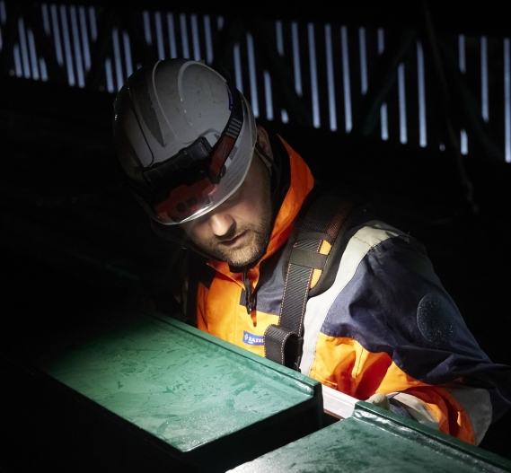 Razel bec travaux publics ouvriers