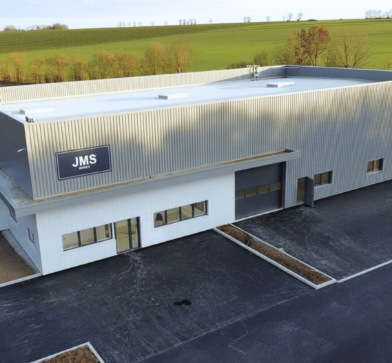 Bâtiment industriel avec espace bureau JMS Métal à Epannes, Deux-Sèvres (79), Nouvelle-Aquitaine - conception et réalisation Espace Engineering Fayat, contractant général et maître d'oeuvre