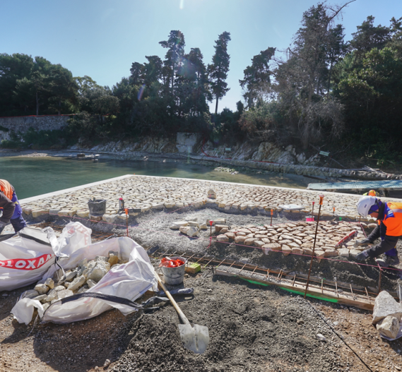 Ile Saint-Honorat - travaux razel bec