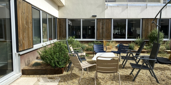 Aménagement intérieur bâtiment de bureaux Nameshield à Angers, Maine-et-Loire (49), Pays de la Loire - Conception et réalisation Espace Engineering Fayat, contractant général et maître d'œuvre