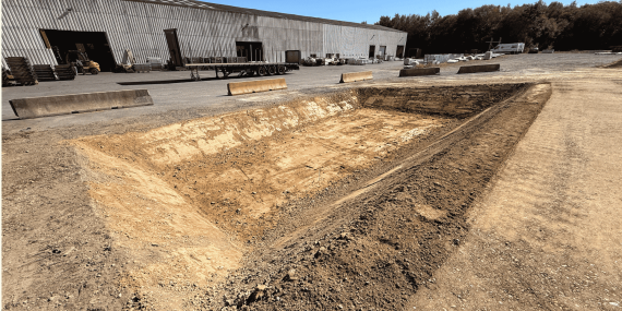 Terrassement chantier Rousseau à Lanrodec, Côtes-d'Armor (22), Bretagne - conception et réalisation Espace Engineering Fayat, contractant général et maître d'oeuvre