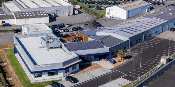 Réhabilitation bâtiment industriel JBT Marel à Baud, Morbihan (56), Bretagne- conception et réalisation Espace Engineering Fayat, contractant général et maître d'oeuvre