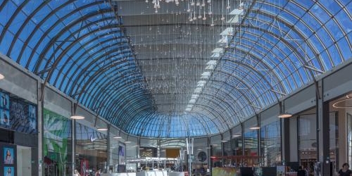 Intérieur du cc val d'Europe avec les verrières