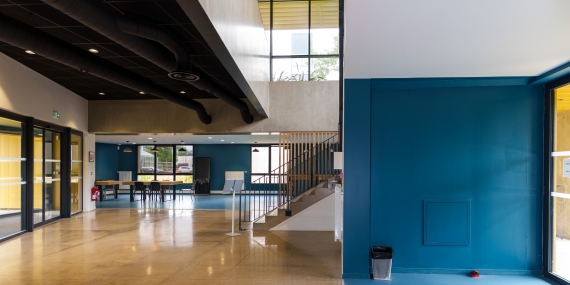 Aménagement intérieur bâtiment d'enseignement The Land 2 à Rennes, Ille-et-Vilaine (35), Bretagne - Conception et réalisation Espace Engineering Fayat, contractant général et maître d'œuvre