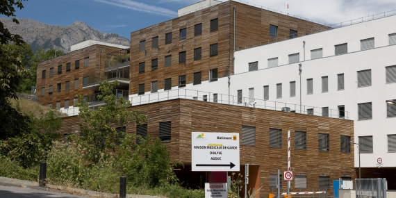 Hôpital de GAP(3).jpg