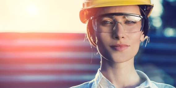 Banque d'image_femme de face