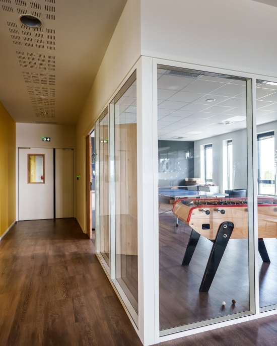 Aménagement intérieur bâtiment de bureaux Digital Park à Rennes, Ille-et-Vilaine (35), Bretagne - Conception et réalisation Espace Engineering Fayat, contractant général et maître d'œuvre