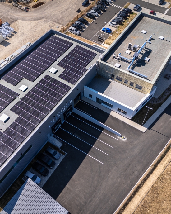 Bâtiment industriel à Sainte-Soulle, Charente-Maritime (17), Nouvelle-Aquitaine - Conception et réalisation Espace Engineering Fayat, contractant général et maître d'œuvre