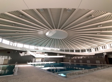 intérieur de la piscine de chateaulin