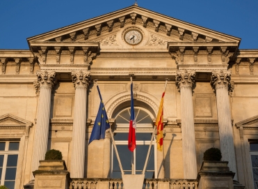Façade mairie canut