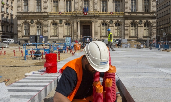 Rénovation place des terreaux Lyon Razel Bec