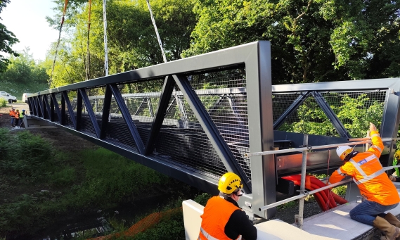 entreprise construction de passerelle publique .jpg