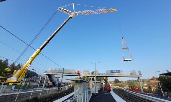 Gare avec les travaux jour