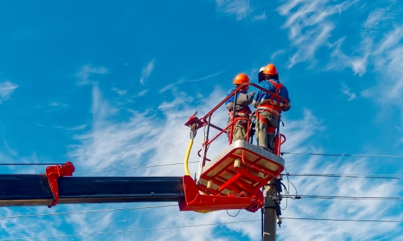 Ouvrier en hauteur en Corse