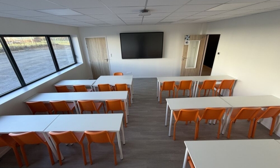 Extension et rénovation énergétique du centre AFTEC à Rennes 5