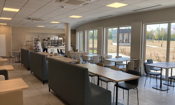 Aménagement intérieur clinique psychiatrique Les Boucles de Seine à Yvetot, Seine-Maritime (76), Normandie - conception et réalisation Espace Engineering Fayat, contractant général et maître d'œuvre