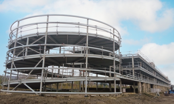 Parking gare de Soissons (02)