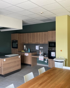 Aménagement intérieur clinique psychiatrique Les Boucles de Seine à Yvetot, Seine-Maritime (76), Normandie - conception et réalisation Espace Engineering Fayat, contractant général et maître d'œuvre