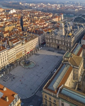 Rénovation places de terreaux Lyon Razel Bec