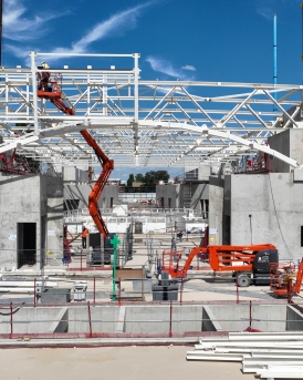 Réalisation de la charpente métallique de la future gare de la ligne 14 sud à Paris