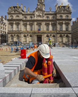 Rénovation place des terreaux Lyon Razel Bec