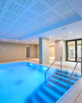 Vue piscine - logements vincennes