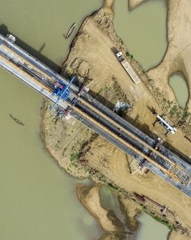 Razel-Bec Pont sur le Logone Frontiere Tchad Cameroun