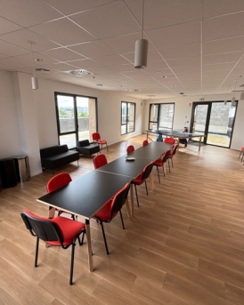 Construction plateforme logistique et bâtiment de bureau à Le Grand-Quevilly, Seine-Maritime (76), Normandie - conception et réalisation Espace Engineering Fayat, contractant général et maître d'œuvre