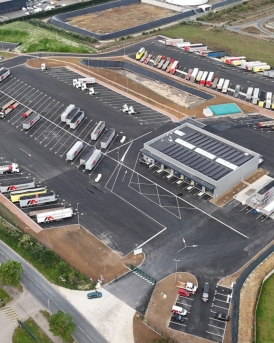 Construction plateforme logistique et bâtiment de bureau à Le Grand-Quevilly, Seine-Maritime (76), Normandie - conception et réalisation Espace Engineering Fayat, contractant général et maître d'œuvre