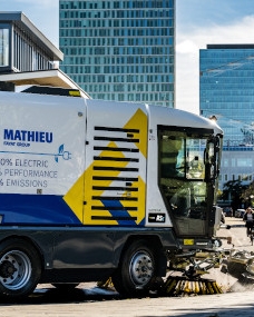 Balayeuse électrique maxi-compacte Ravo R5e