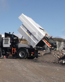 M6 truck-mounted sweeper.