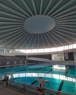 intérieur de la piscine de chateaulin