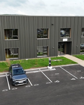 Construction plateforme logistique et bâtiment de bureau à Le Grand-Quevilly, Seine-Maritime (76), Normandie - conception et réalisation Espace Engineering Fayat, contractant général et maître d'œuvre